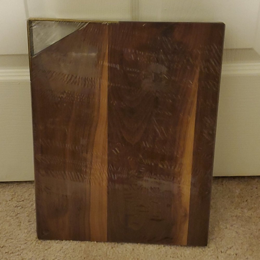 Walnut Cutting Board / Butcher block